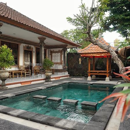 Komala Indah II Beach Inn BALI Exterior photo