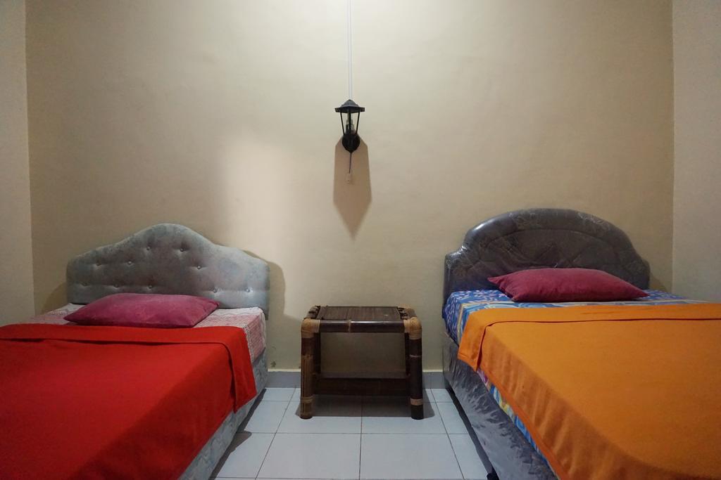 Komala Indah II Beach Inn BALI Exterior photo