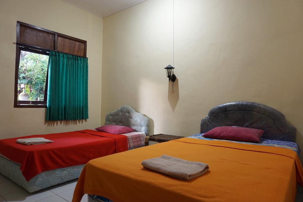 Komala Indah II Beach Inn BALI Exterior photo